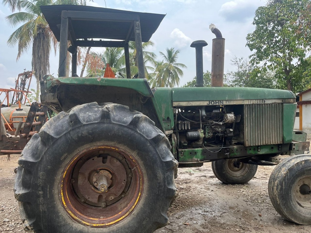 Tractor Jhon Deere 4440